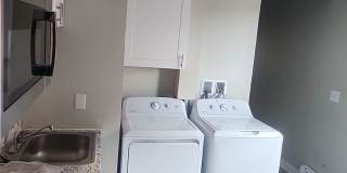 Spacious 3BR in Hartford’s Barry Square — 36 Whitmore St (3 bed / 1 bath) Gallery 25