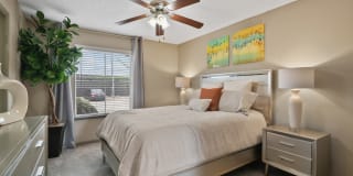 The Huxley at Medical Center Gallery 18