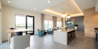 The Weaver Apartments Gallery 25