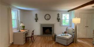 91 Raymond Street Gallery 13