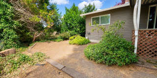 Charming Gresham Gem on a Quiet Cul-de-Sac – Attached Garage & Convenient Location! Gallery 26