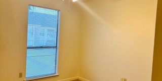 Spacious 2nd-floor condo minutes from campus Gallery 5