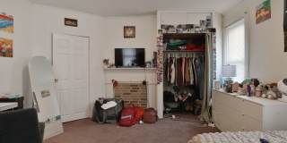 4-5 BR HOUSE on Frambes close to High St / Short term lease available Gallery 20