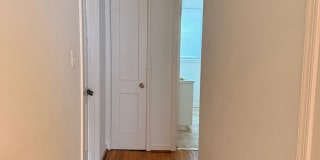 One Bed One Bath in the Heart of Fredericksburg Gallery 7