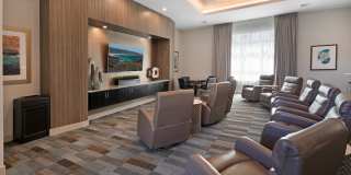 Woodmont Townsquare Gallery 20