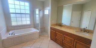 Spacious 3 Bed / 2 Bath pool home with lawn and pool care included in beautiful Rosewood at River Ridge! Gallery 23
