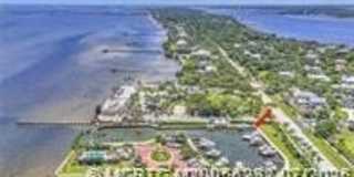 1405 NE Indian River Drive Gallery 4