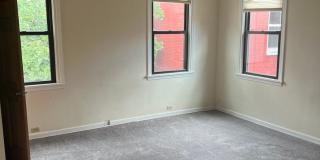 2206 Sarah Street Gallery 15