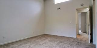 Remodeled 3bd 3-Story Townhouse With Attached Garage Remodeled 3bd 3-Story Townhouse With Attached Garage Gallery 31