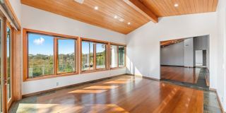 4 Bed, 5 bath home with stunning ocean views located in Malibu hills Gallery 22