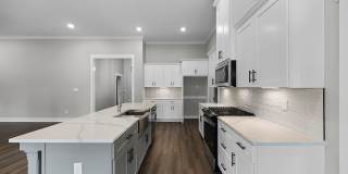 ****Beautiful New Construction-Luxury Living**** ****Beautiful New Construction-Luxury Living**** Gallery 5