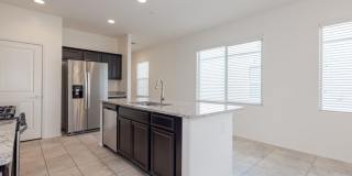 Modern Comfort Meets Community Living – 3 Bed, 2 Bath Beauty with Resort-Style Amenities! Gallery 6