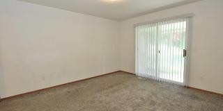 Single-Level Unit w/1-Car Garage Single-Level Unit w/1-Car Garage Gallery 10