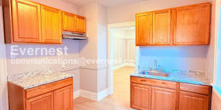 2302 Hazelwood Street Gallery 3