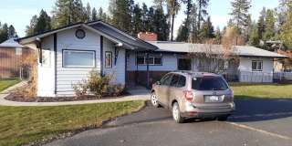 617 East Hastings Road Gallery 1