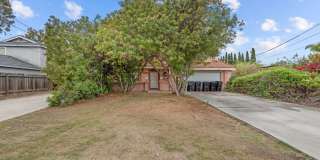 Spacious lot with no back house! Gallery 33