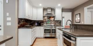 485 Riverside Parkway Gallery 27