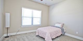 2629 N Justin Drive Gallery 21