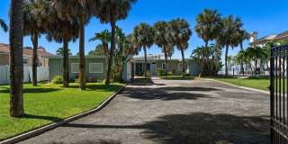 1300 GULF BOULEVARD Gallery 58