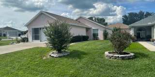Charming 2BR/2BA Home in Ocala Palms – Golf Course Community Living! Gallery 1