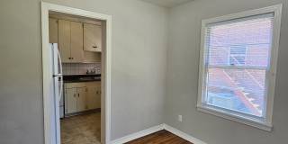 124 S Franklin Boulevard Gallery 13