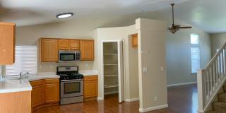 4 Bedroom Home in Hollister with Huge Backyard! Gallery 1