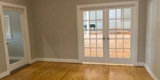 104 S ROBINSON Gallery 1