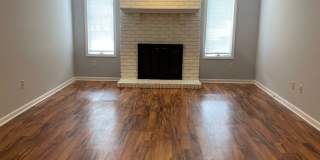 2 bed, 2 bath South Columbia Gallery 18
