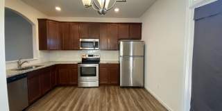 Room for Rent in 3 Bedroom Townhome at 1103 Johns Walk Way Gallery 1