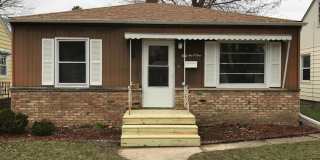 Charming 2-Bedroom Unit in Quiet Moline Location Gallery 1