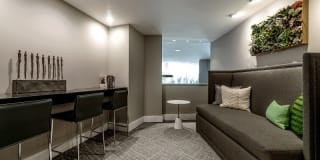 RiverHouse Gallery 100