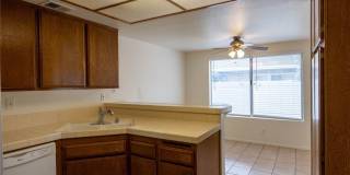 2321 S Magnolia Gallery 6