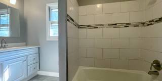 Amazing 7 Bedroom Single Family Home! Gallery 4