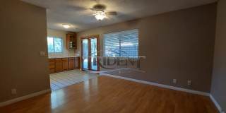 2 story, 3 bedroom, 2 1/2 bath house Gallery 10