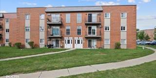 135 W Elk Trail Gallery 1