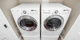 Room in 3 Bedroom Home at Ridge Ave Gallery 22