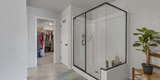 GORGEOUS TOWNHOME BUILT IN 2020 LOCATED IN A GATED COMMUNITY! Gallery 26