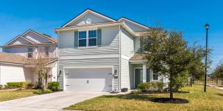 Beautiful 4 Bedroom 2.5 Baths Homes Gallery 6