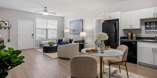 Authentix Kalamazoo Apartments Gallery 7