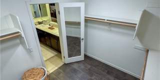 81 Waldorf Gallery 15