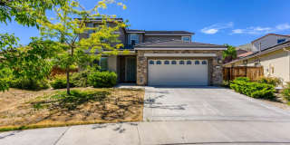 Fully Furnished Modern Home Includes Utilities for Lease Gallery 1