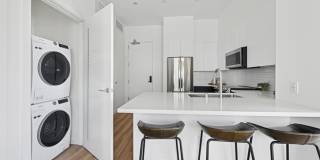 Evani 3223 Wilshire Gallery 45