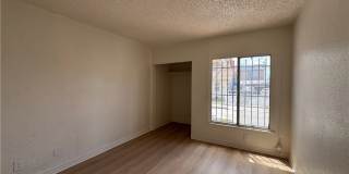 8220 Wall Gallery 12