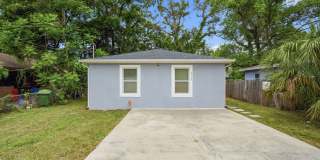 Fully Remodeled & Spacious 4 Bedroom Home - Don't miss it! Gallery 1