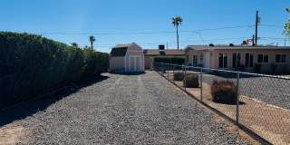 Charming 2-Bedroom Home Near the Colorado River with RV Parking- SHORT or LONG Term Gallery 3