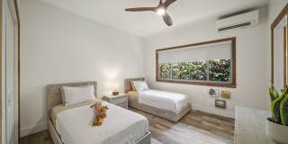 Tropical 4BR Gated Retreat w/ Sauna, Walk to Velzyland Beach Gallery 30