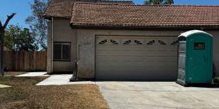 Beautiful 3 Bedroom 1 Story Town Home Gallery 1