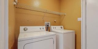 NORTH WEST 3/BD 2/BA 2/CG House Gallery 33