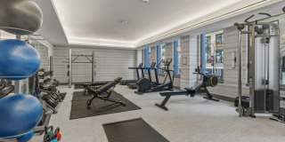 540 Sixth Avenue Gallery 14