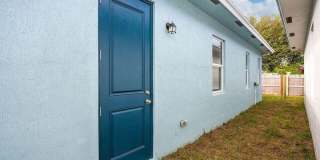 2615 Hiawatha Avenue Gallery 21